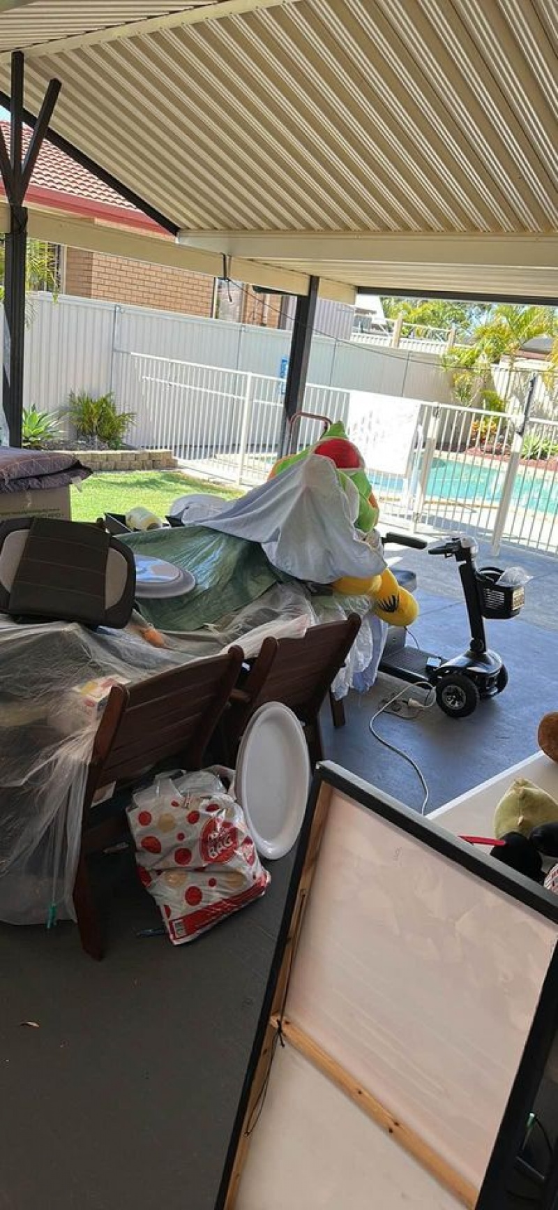 garage sale
